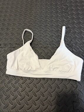 Aqua White Wireless Bralette with Adjustable Straps